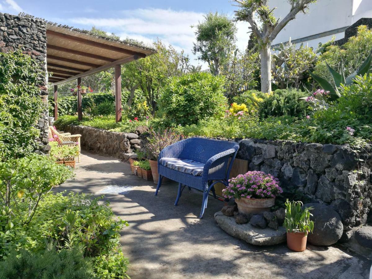 La Rosamarina Hotel Stromboli Eksteriør billede