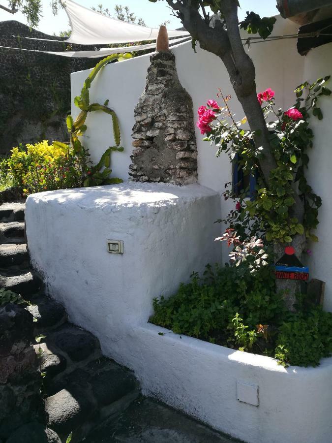 La Rosamarina Hotel Stromboli Eksteriør billede